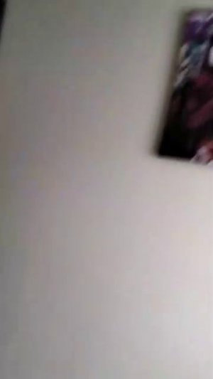 я у себя дома в своей комнате