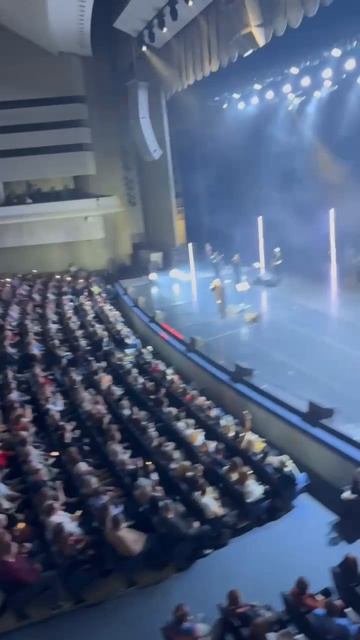 Догадались, какой трек звучит в этом видео? 🎧