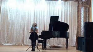 Зайцева Мия (8 лет)
МБУДО " ЗДШИ"
исп." Солнечный круг "муз.А.Островского, сл.Л.Ошанина.