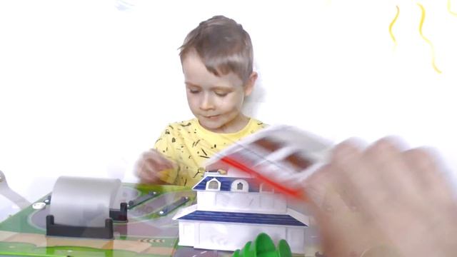 Машинка Поли робокар и игровой набор с базой для робокара Поли  Видео про машинки для детей.