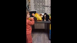 Теона рассказывает про любимые игрушки 1