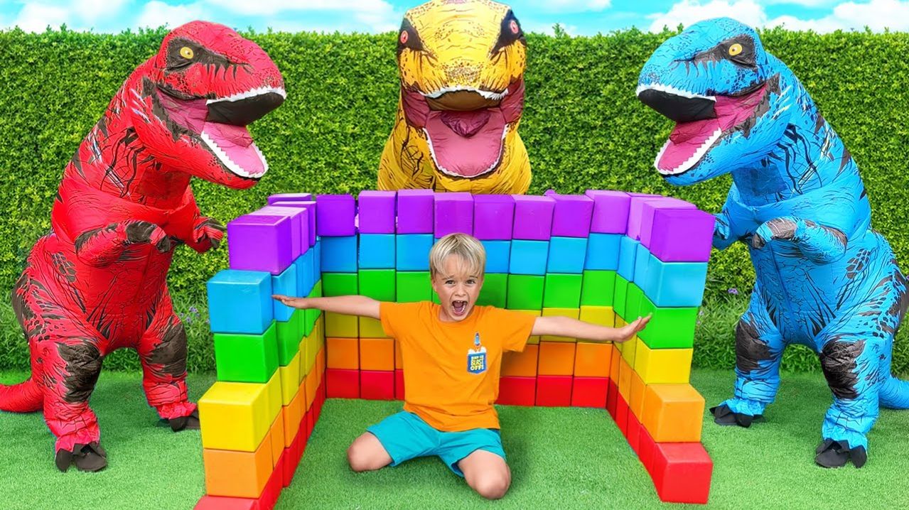 Крис убегает от динозавров - Весёлое приключение для детей