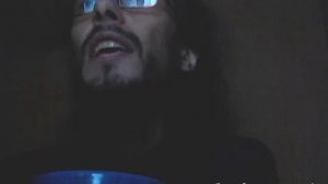 Пою песню Saint Asonia - Chasing The Light. Свет в этом холодном мире.