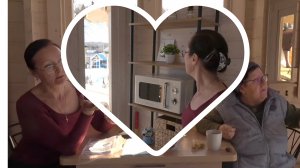 6 соток в конце марта 2026 года. Госприёмка мебели)) Купила красивую вещь ретро. Размечаем розетки.