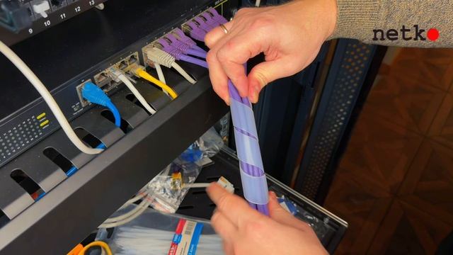 Лента спиральная монтажная пластиковая (бандаж для кабеля)