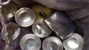 Боевик ВСУ предложил застрелить раненого сослуживца из-за пайка