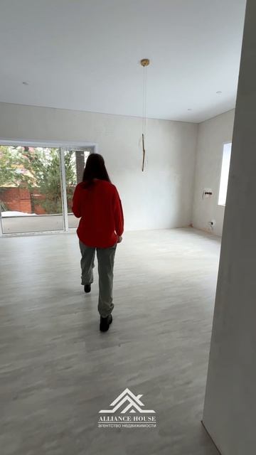 Дом в соснах