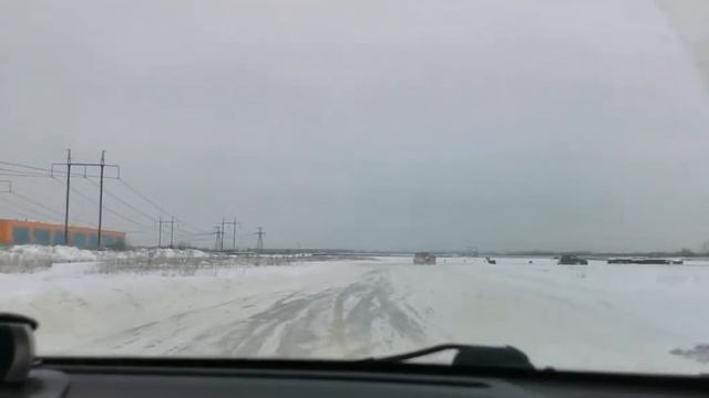Трек-день на Автодроме СПБ. Гоняем на липучке по льду.