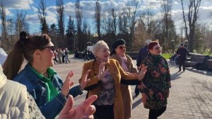 5 апреля. А любовь проказница...