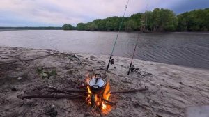 Рыбалка в одиночку. Приготовление еды. Крупная рыба.