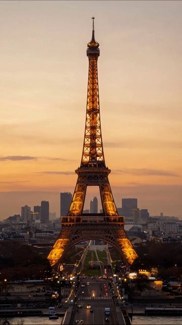 Эйфелева башня: ночь в Париже #Париж #ЭйфелеваБашня #Ночь