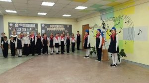 Вынос флага Российской Федерации в Лицее №1