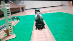 авария паровозика Томаса из серии грязнули