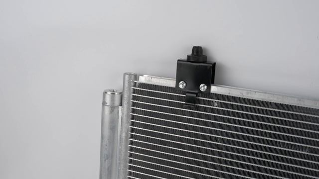 Paдиатор кoндициoнepa Toyota RAV4 01-06