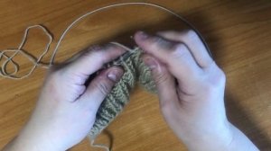 Жемчужная двусторонняя резинка спицами один ряд