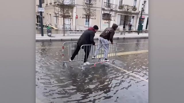 75 Случаев, Когда Город Сходит с Ума