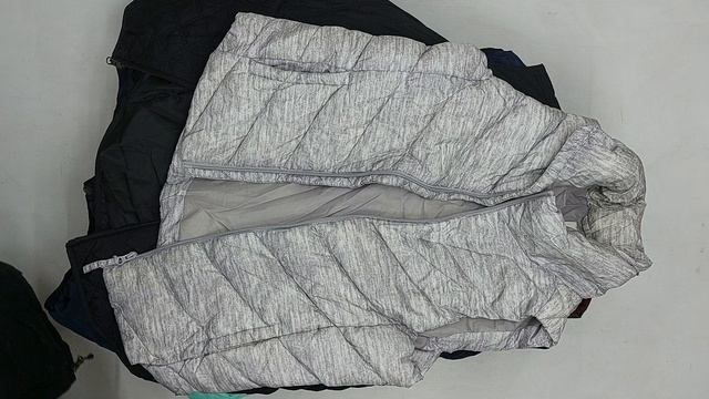 Жилетки (безрукавки) секонд оптом 1 пак