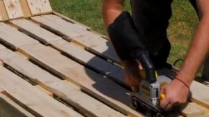 Бассейн из поддонов