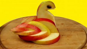 Как сделать съедобного лебедя из яблока DIY