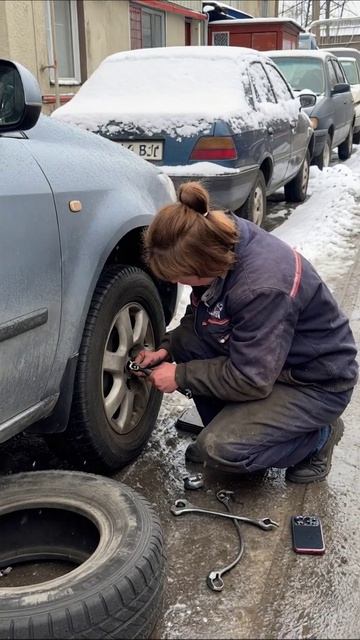 Холодный зимний день: борьба с неисправностью #зима #ремонт #невезение