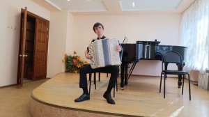 Баянист -Руслан Сигунов И.С.Бах прелюдия и фуга D dur и А.На Юн Кин "Новогодняя увертюра-шутка"