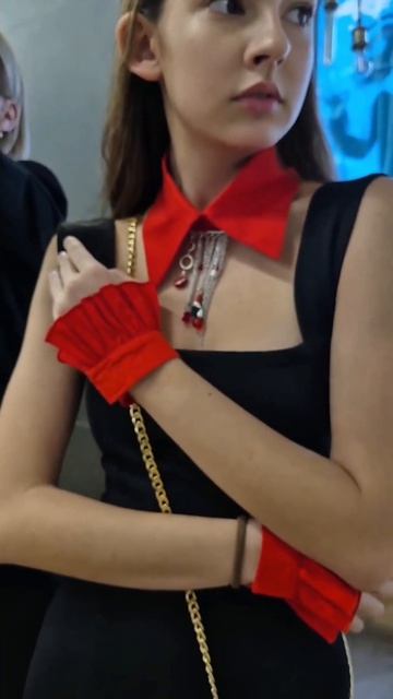 Лополняем образ брошью