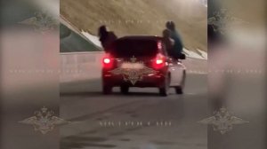 В Татарстане полицейские составили протоколы на водителя, перевозившего пассажиров вне салона