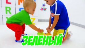 Крис учит цвета с воздушными шариками