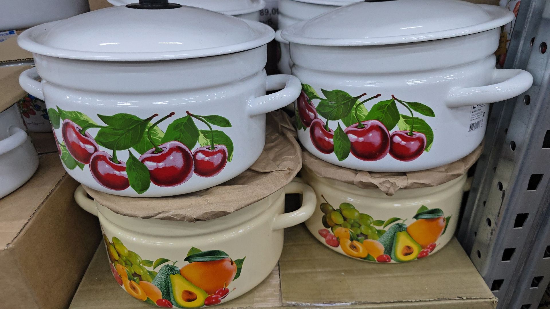 Магазин низких цен Светофор завален бюджетным товаром! Здесь есть всё. Покажу самое интересное.Обзор