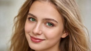 Nyssia – Neon Echoes