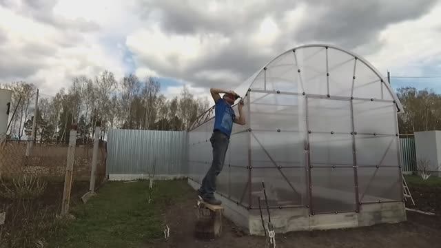 Самодельная теплица ВАГОНЧИК своими руками