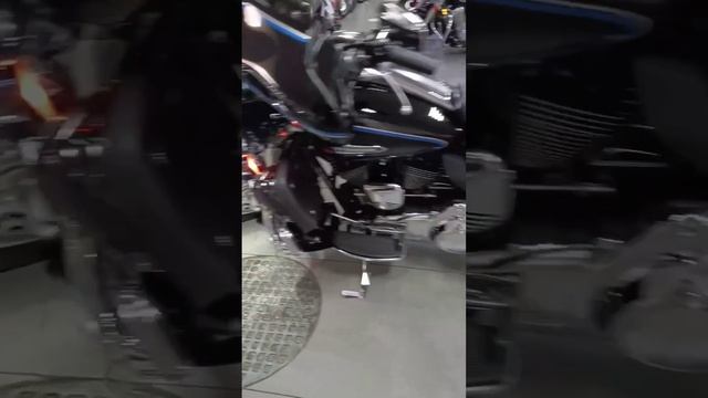 HARLEY-DAVIDSON FLHTCU 2010 г. Черный