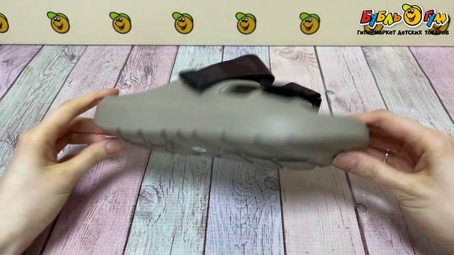 Шлепанцы пляжные Tiburon на липучках бежевые - видео