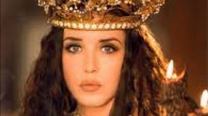 "Я -Маргарита! Я немного ведьма!"-читает автор Галина  Катрачёва