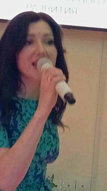 4 апреля 2026  Музыкальные встречи в Арзамасе.Обними меня, поёт Светлана Синякова от Нины Филиппович