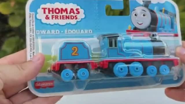 Для детей.  Паровозик Томас и его друзья! Играем паровозиками.