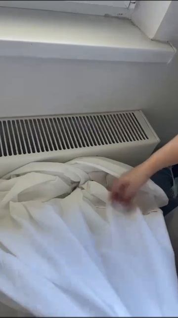 НАШЕЛ В 2023 ГОДУ В СВОЕМ ПОСТЕЛЬНОМ 🛏️ БЕЛЬЕ. КТО-ТО ИЗ ДЕВУШЕК КОЛДОВАЛ 😳😄❤️🌸