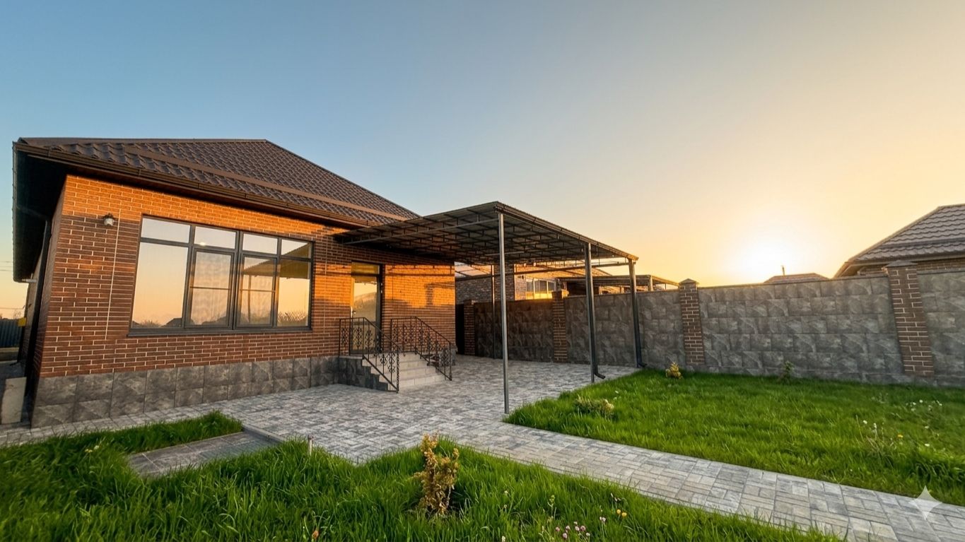 Дом с четырьмя спальнями и со своим пирсом