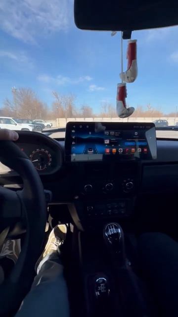 Прокатился по площадке LADA на Niva Sport