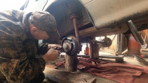 Ремонт Андрюхиной ПЯТНАШКИ. Замена задних тормозов.