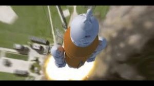 Миссия NASA возвращается после облета Луны