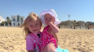 СОФУНЬЯ ШАЛУНЬЯ - СОФИЯ ПРИВЕЛА СЕСТРУ ПЛАВАТЬ.