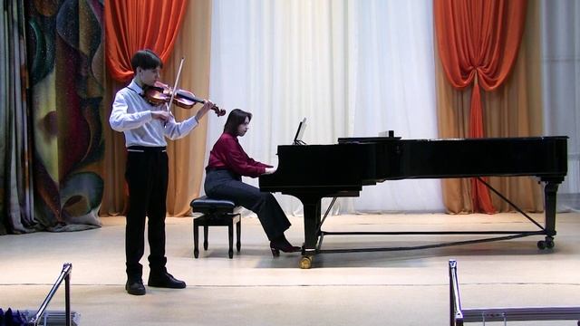 Сотников Александр Ф. Крейслер Сицилиана и Ригодон в стиле Франкёра