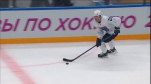 КХЛ. Предсезон 2025-26.ЦСКА_Шанх 30082025. Провальнев встречает Райли. Райли долго не поднимается.