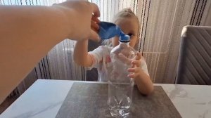 Еще один способ, как надуть воздушный шарик.Мирослава Г.,гр."Тигрята" знает все об этом.