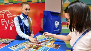 Дешевый, но важный пустячок: спрос на отправку открыток по почте резко вырос