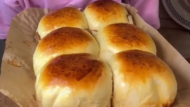 Булочки как в детском садике...🥐🥛😋