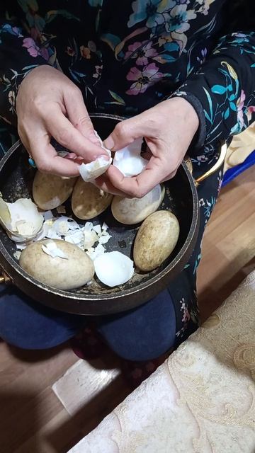 в память нашего любимого кота который так хотел жить и в этом ролике он был здоровый и весёлый кот