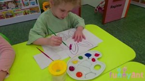 "Пасхальные зайчики" - творческая поделка у детей средней группы Funny Ant Malahovka