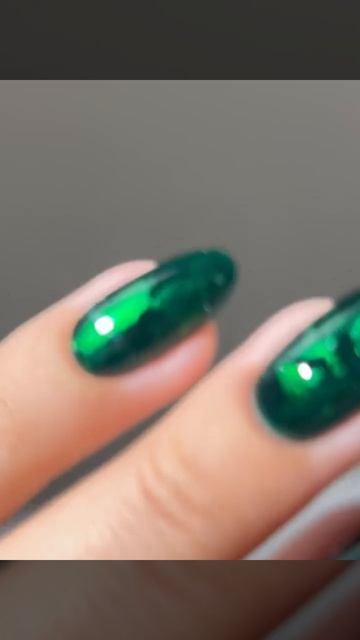 Как сделать маникюр с эффектом «драгоценного камня» дома